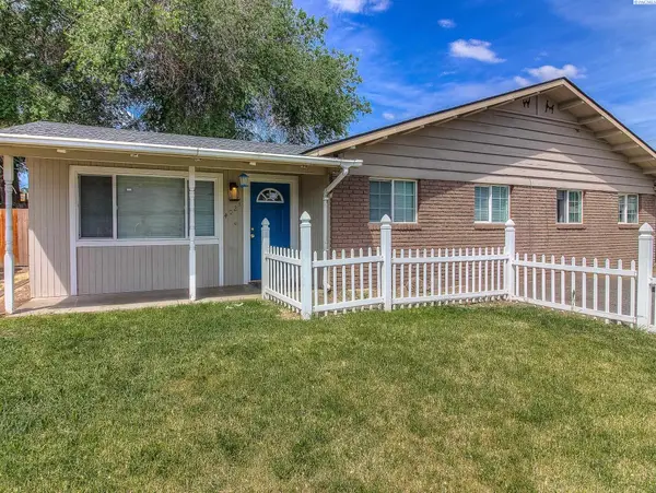 4002 W Walnut Street, Yakima, WA 98908