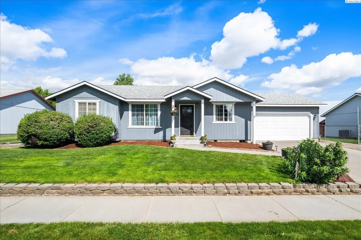 4911 Kalahari Dr, Pasco, WA 99301 - #1