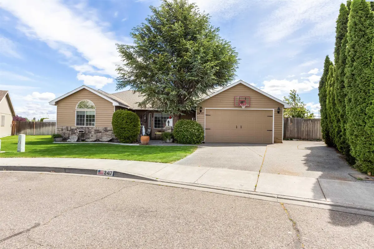 2417 S Quincy Ct, Kennewick, WA 99337 - #1