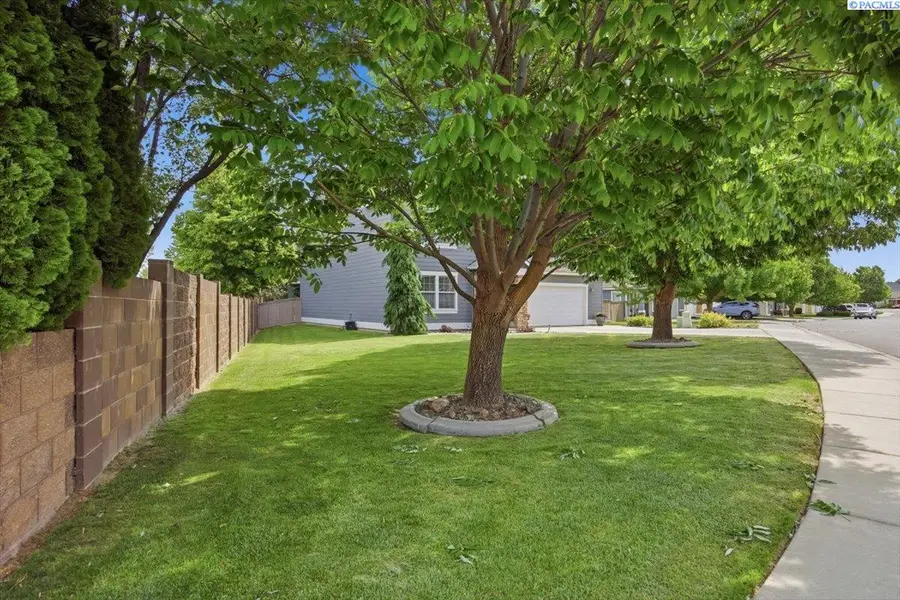 5606 W 24th, Kennewick, WA 99338 - #3