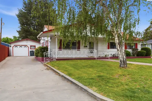 1310 Cottonwood Dr., Richland, WA 99352