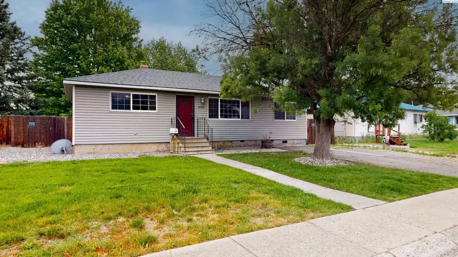 2024 Newcomer Avenue, Richland, WA 99354 - #2