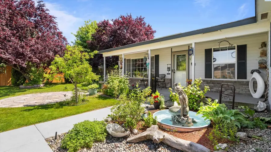 4110 Hilltop Dr, Pasco, WA 99301 - #3