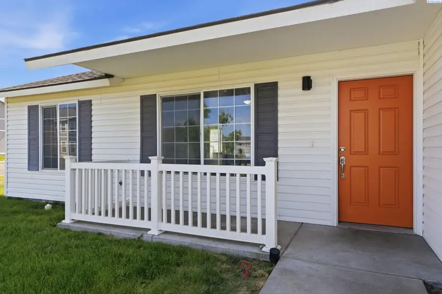 3415 Hawthorne Ln, Pasco, WA 99301 - #2
