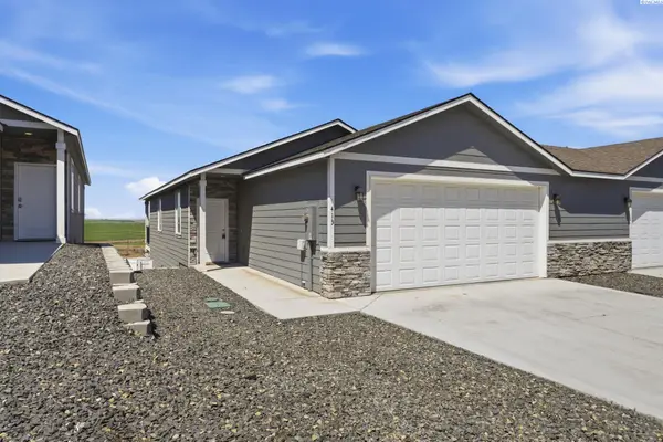 413 Bedrock Loop, West Richland, WA 99353