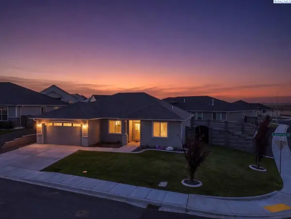 3304 S Zimmerman St, Kennewick, WA 99338
