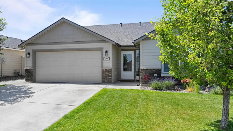 2949 Leavenworth, Richland, WA 99352 - #2