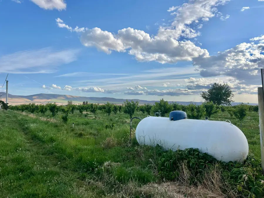 TBD Robinson Rd, Grandview, WA 98930 - #2