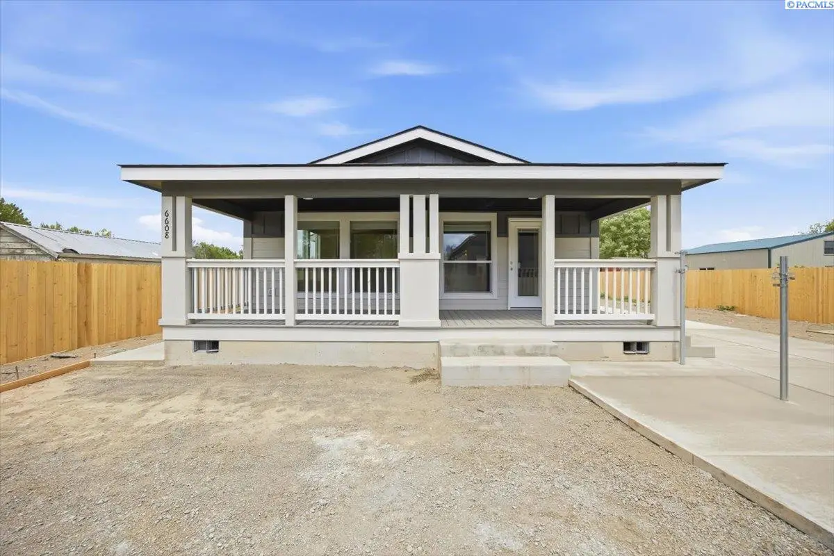 6608 E Pendleton, Benton City, WA 99320 - #1