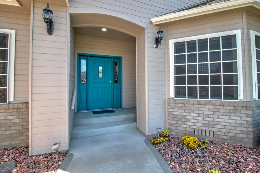 2806 W 38th Ct, Kennewick, WA 99337 - #2