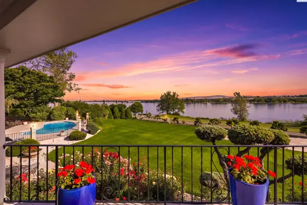 4114 Riverhaven St, Pasco, WA 99301