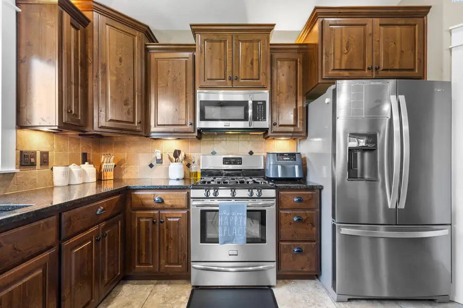 4612 Meadow View Dr., Pasco, WA 99301 - #3