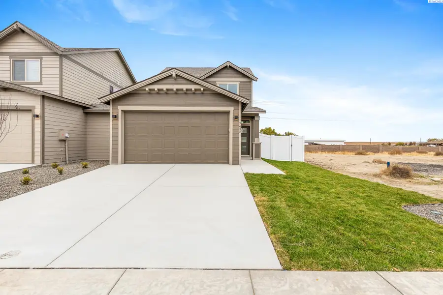 7632 Grapevine Ct, West Richland, WA 99353 - #3