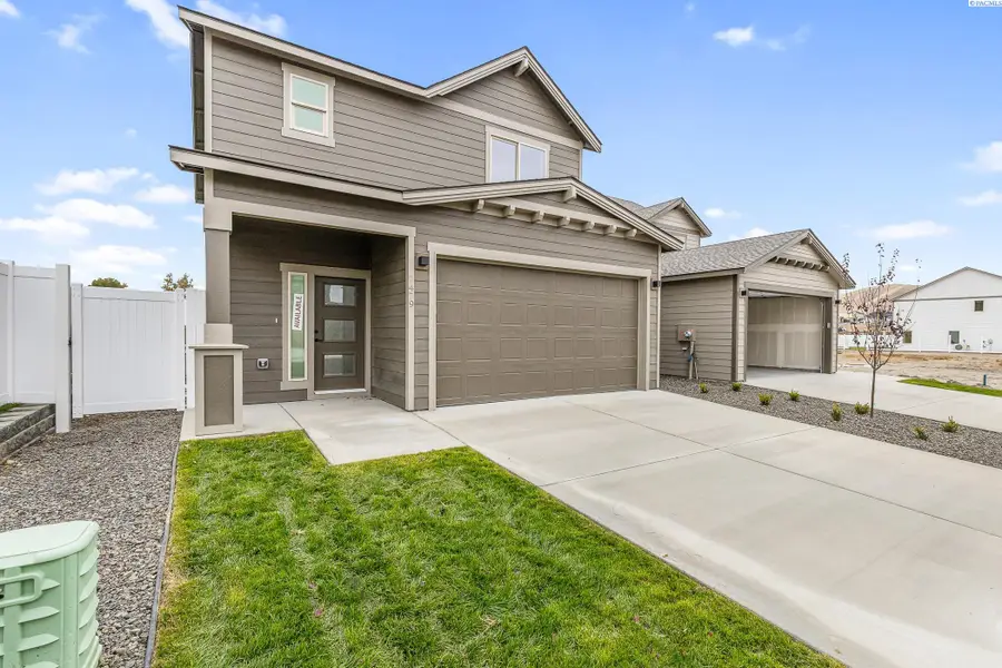 7479 Grapevine Ct, West Richland, WA 99353 - #2