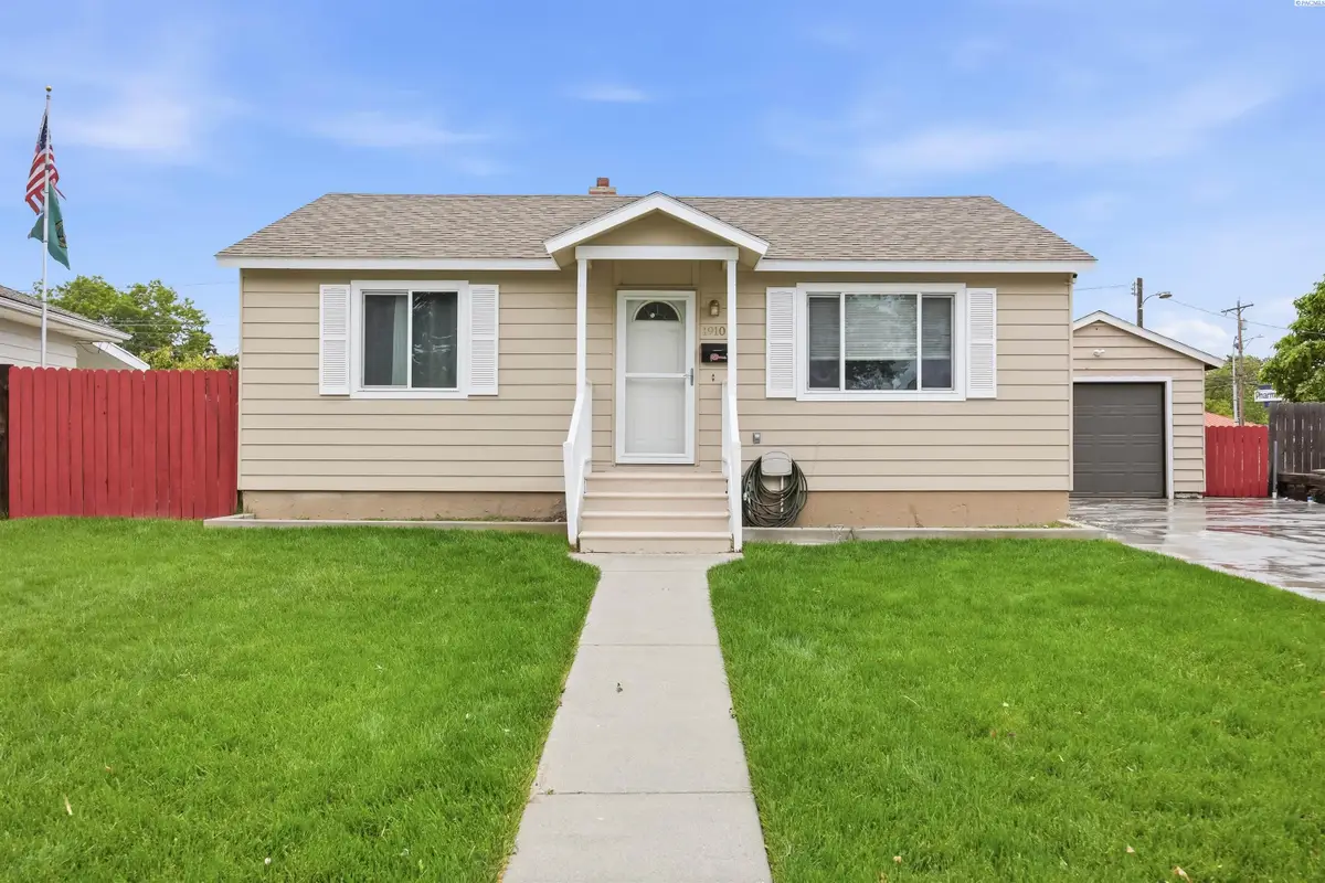 1910 Everest Ave, Richland, WA 99354 - #1