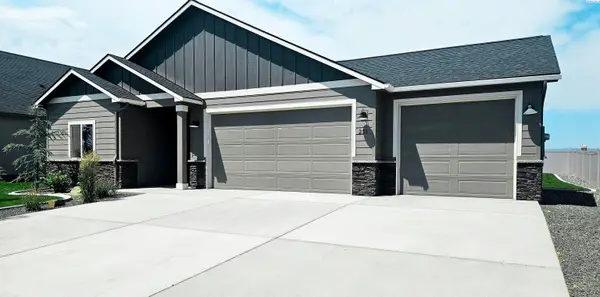 231 Schrute Rd, Prosser, WA 99350