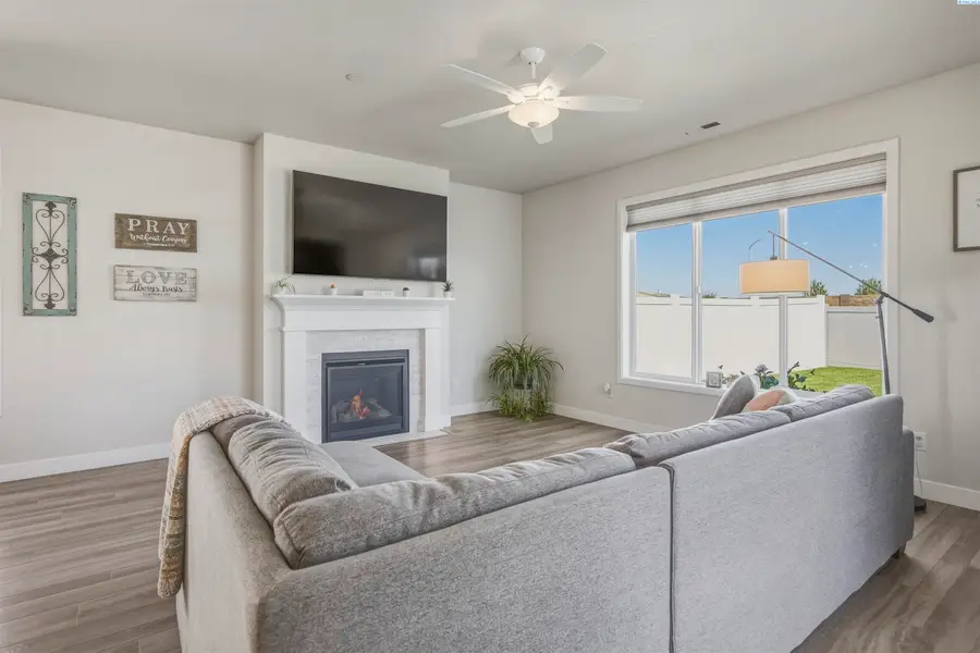 2556 Clark Ridge Drive, Richland, WA 99352 - #3