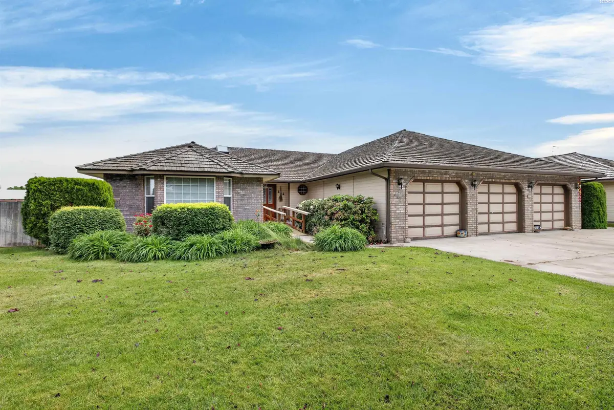 81 Alteejen Rd, Zillah, WA 98953 - #1