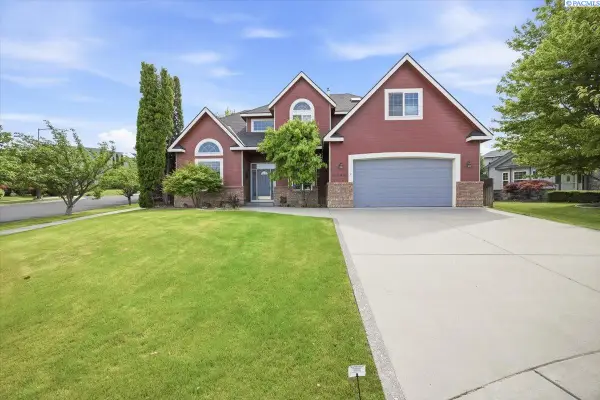 2068 Newhaven Loop, Richland, WA 99352