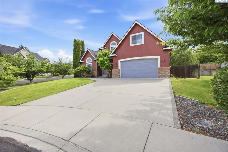 2068 Newhaven Loop, Richland, WA 99352 - #2