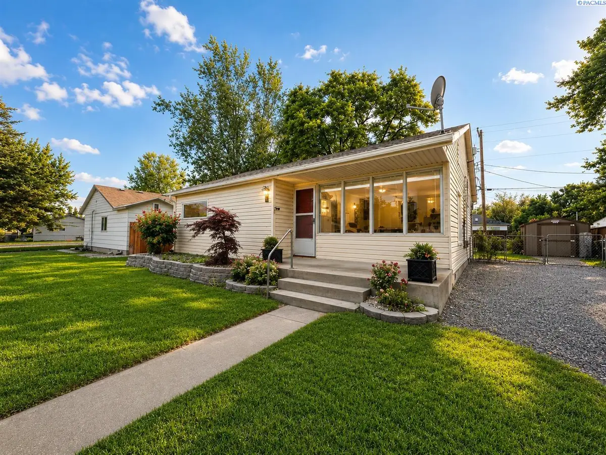 803 Smith Ave., Richland, WA 99352 - #1