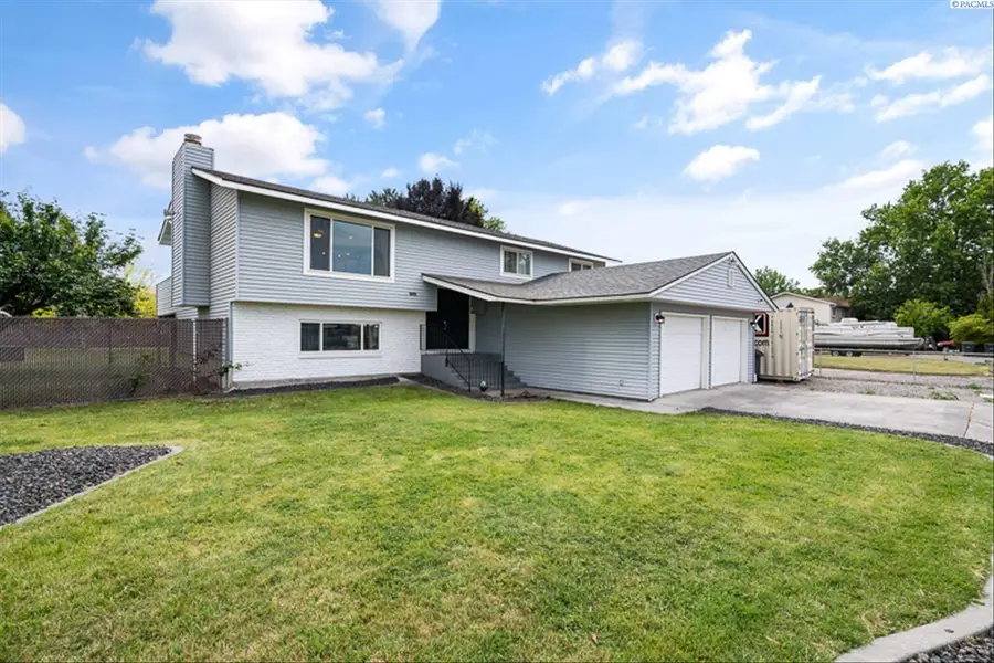 1503 W 37th Ave, Kennewick, WA 99337 - #2