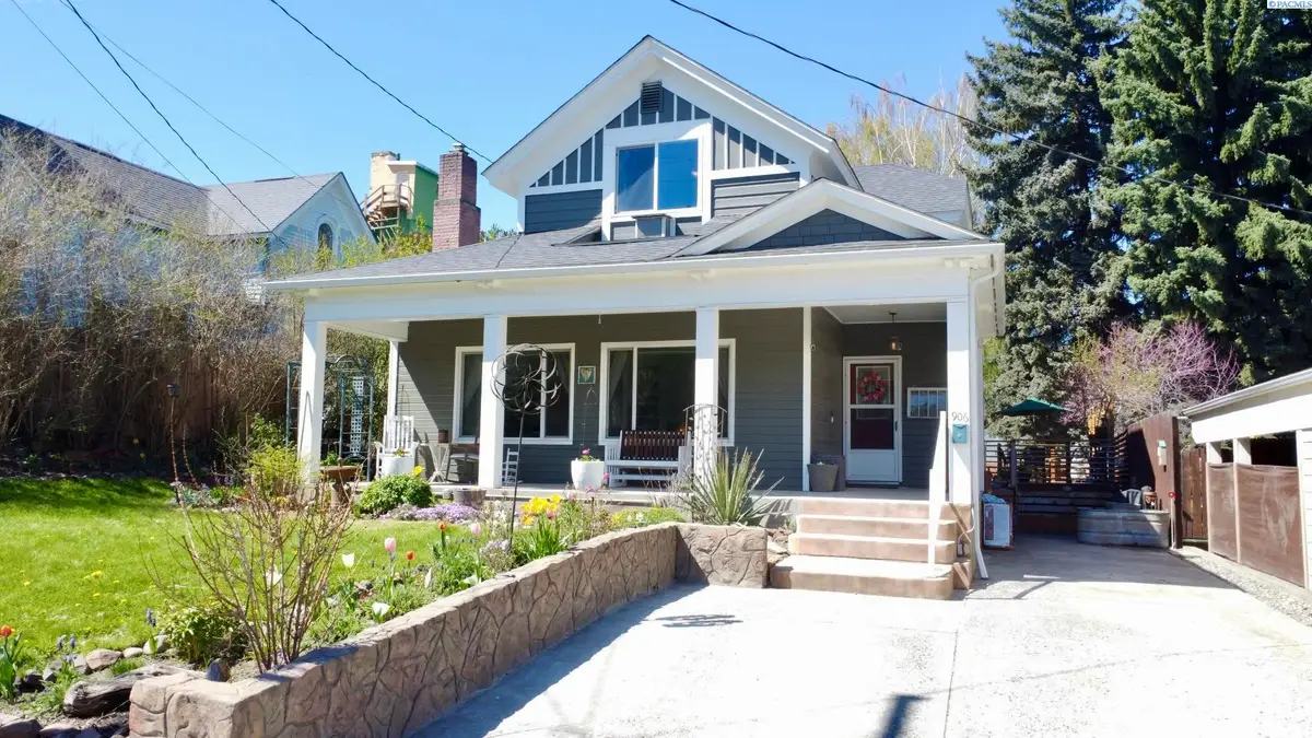 906 S East St, Colfax, WA 99111-1502 - #1