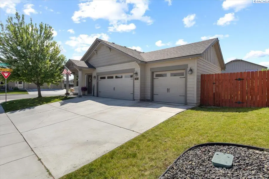 803 W 29th Pl, Kennewick, WA 99337 - #2