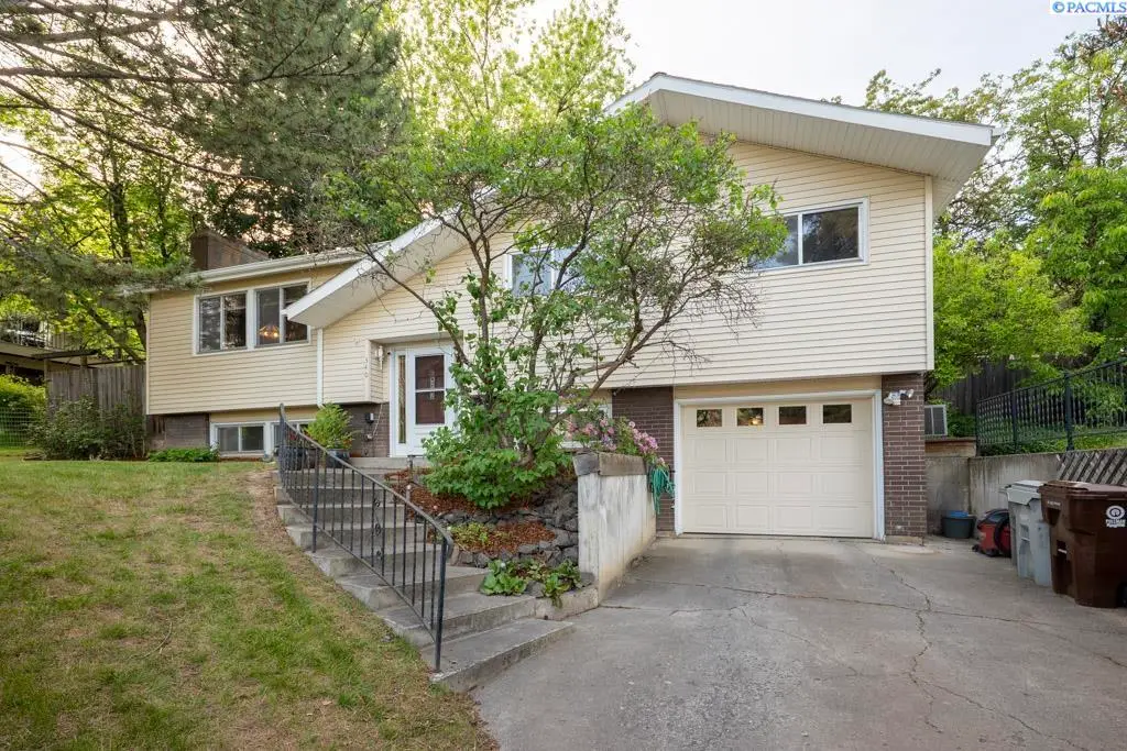 340 NW Larry Street, Pullman, WA 99163 - #1