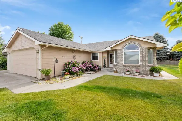 901 Sirron, Richland, WA 99352