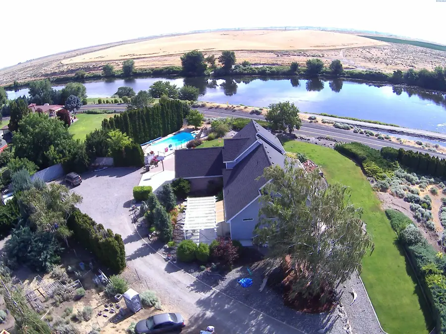 45204 E Shannon, West Richland, WA 99353-8705 - #2