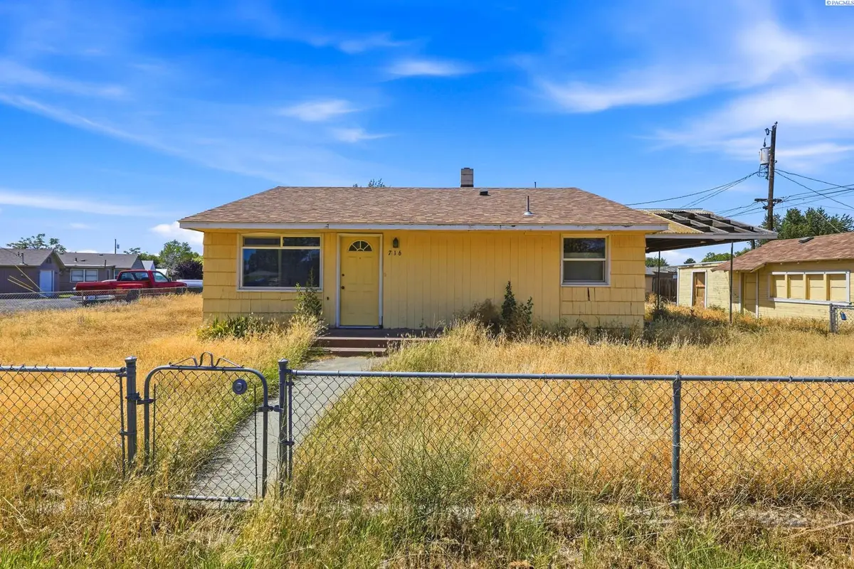 716 S Juniper St, Kennewick, WA 99336 - #1