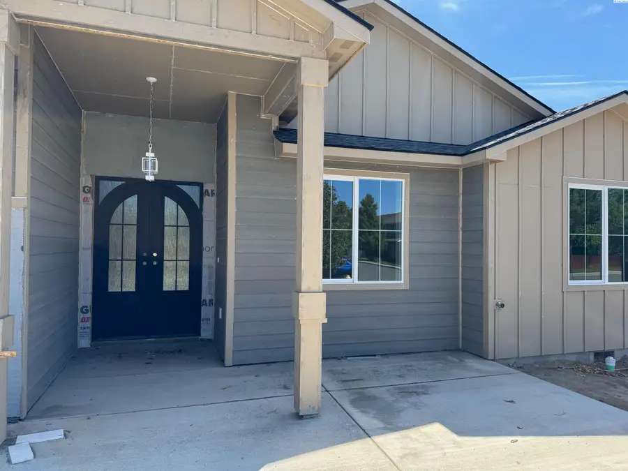 7119 W 6th Avenue, Kennewick, WA 99336 - #3