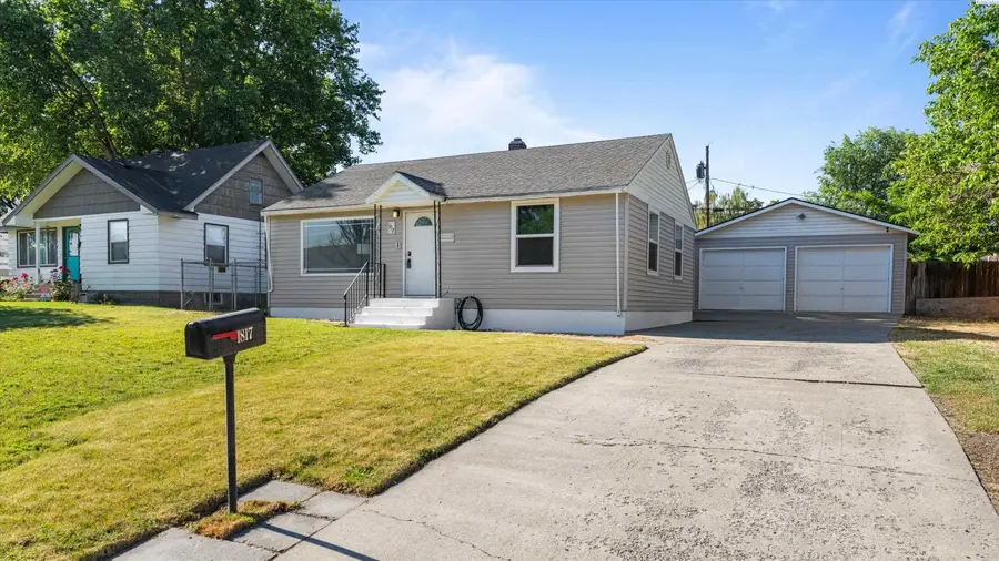 1817 Benson Ave., Prosser, WA 99350 - #2