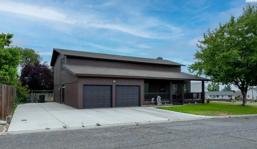 1806 Smith Lane, Grandview, WA 98930 - #2