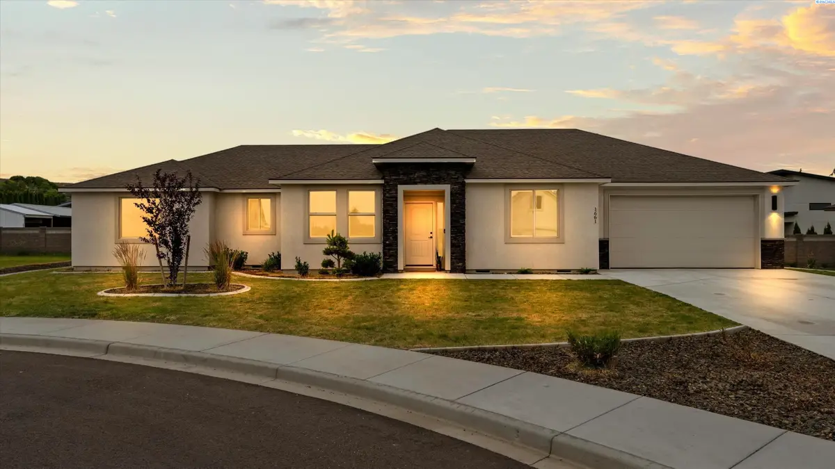 1661 Livorno Ave, Richland, WA 99352 - #1