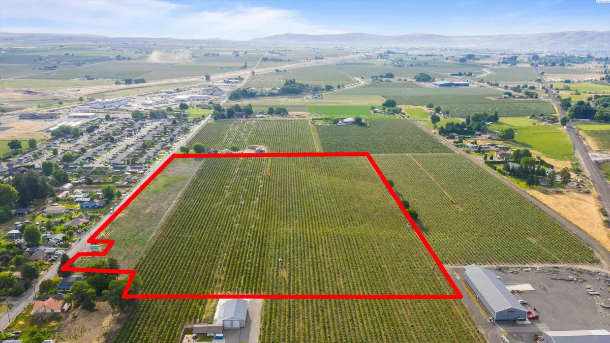 32014 Nka Highland Rd., Grandview, WA 98930 - #1