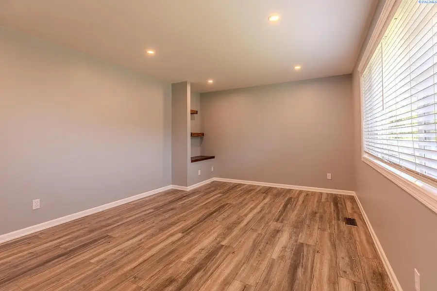 1815 NW Kenny Dr, Pullman, WA 99163 - #2