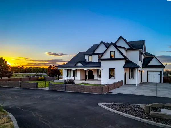 37503 S Hawks Tree Pr Se, Kennewick, WA 99337