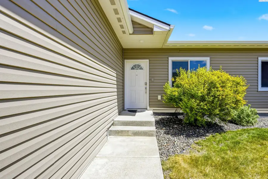 1030 SW Corral Court, Pullman, WA 99163 - #3