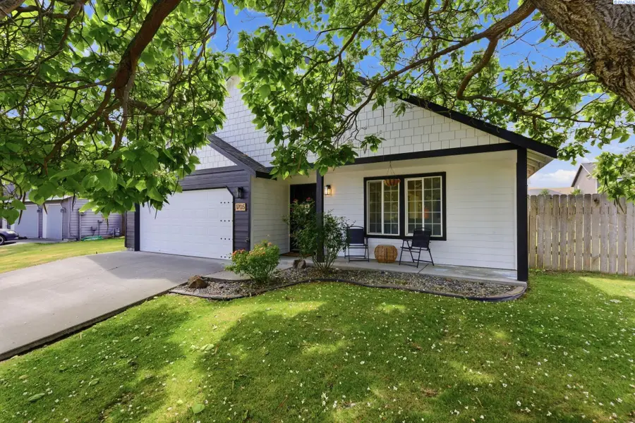 1705 W 33rd Ave, Kennewick, WA 99337 - #3