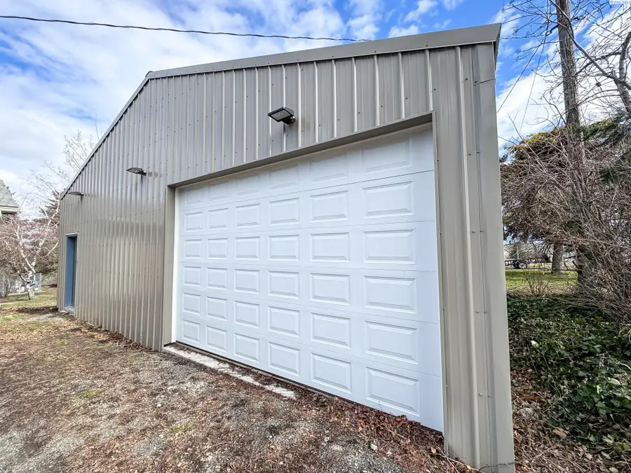 703 College St, Colton, WA 99113 - #2