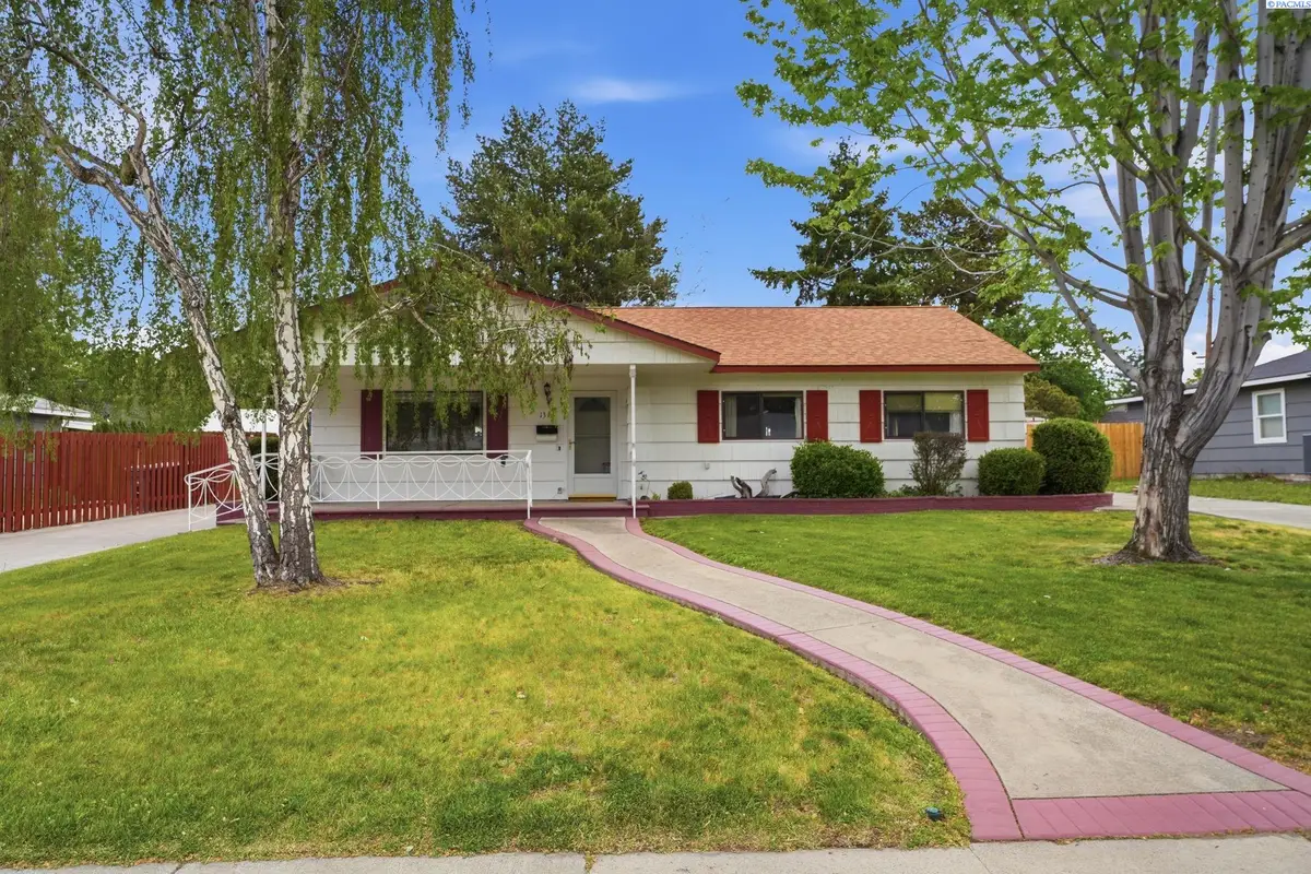 1310 Cottonwood Dr., Richland, WA 99352 - #1