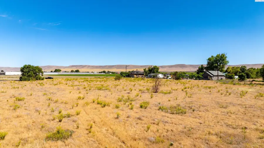 710 South St, Mabton, WA 98935 - #3