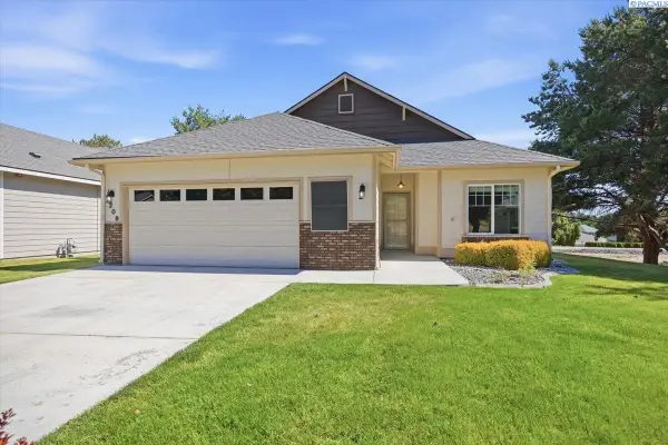 7208 W 20th Ct., Kennewick, WA 99338