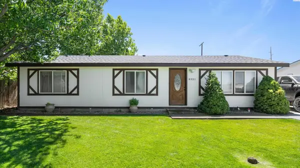 8331 W Yellowstone Ave, Kennewick, WA 99336