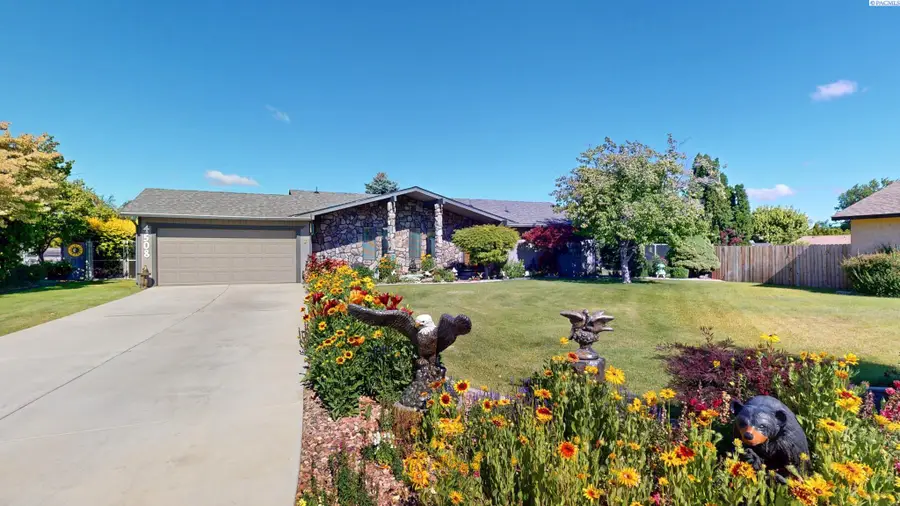 4508 W 5th Avenue, Kennewick, WA 99336 - #2