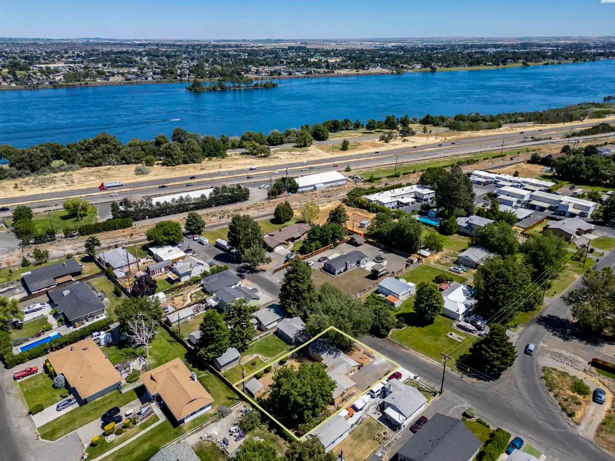 1217 N Union Street, Kennewick, WA 99336 - #1