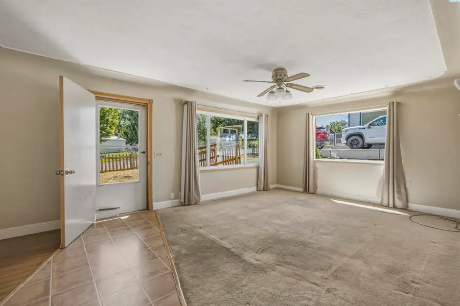 1217 N Union Street, Kennewick, WA 99336 - #3