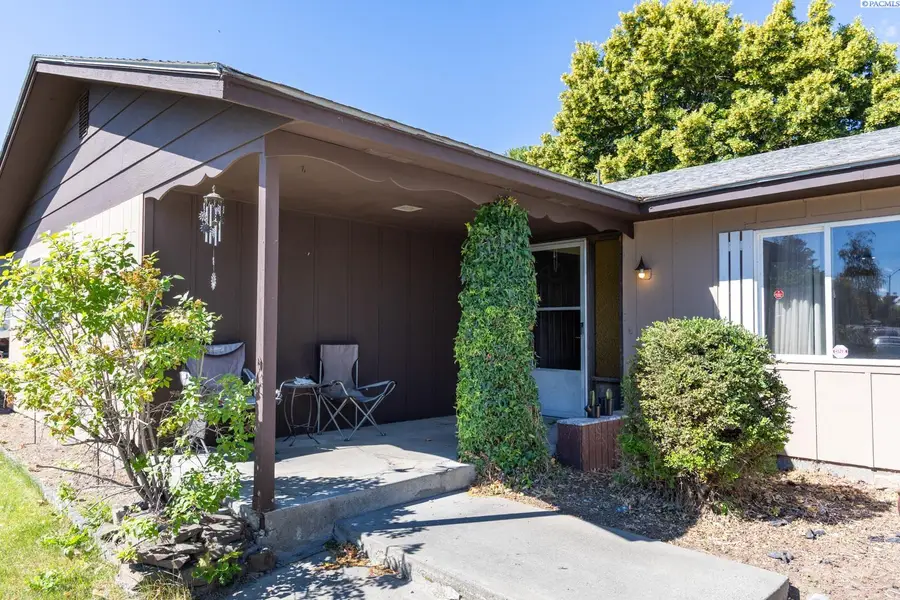 737 Darrin Court, Sunnyside, WA 98944 - #2